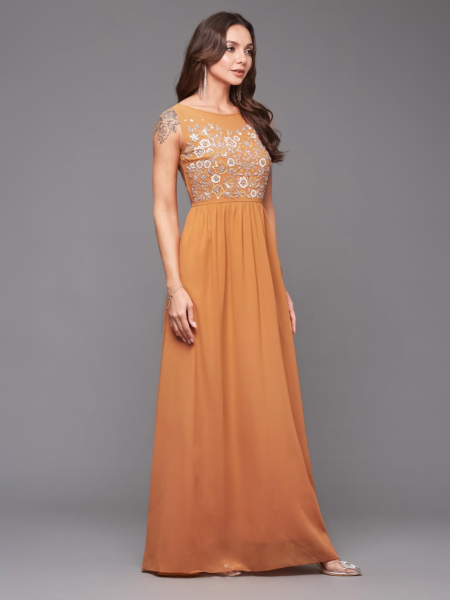Outform Women's Dusty Pink Boat Neck Sleeveless Embellished Gathered Regular Dress