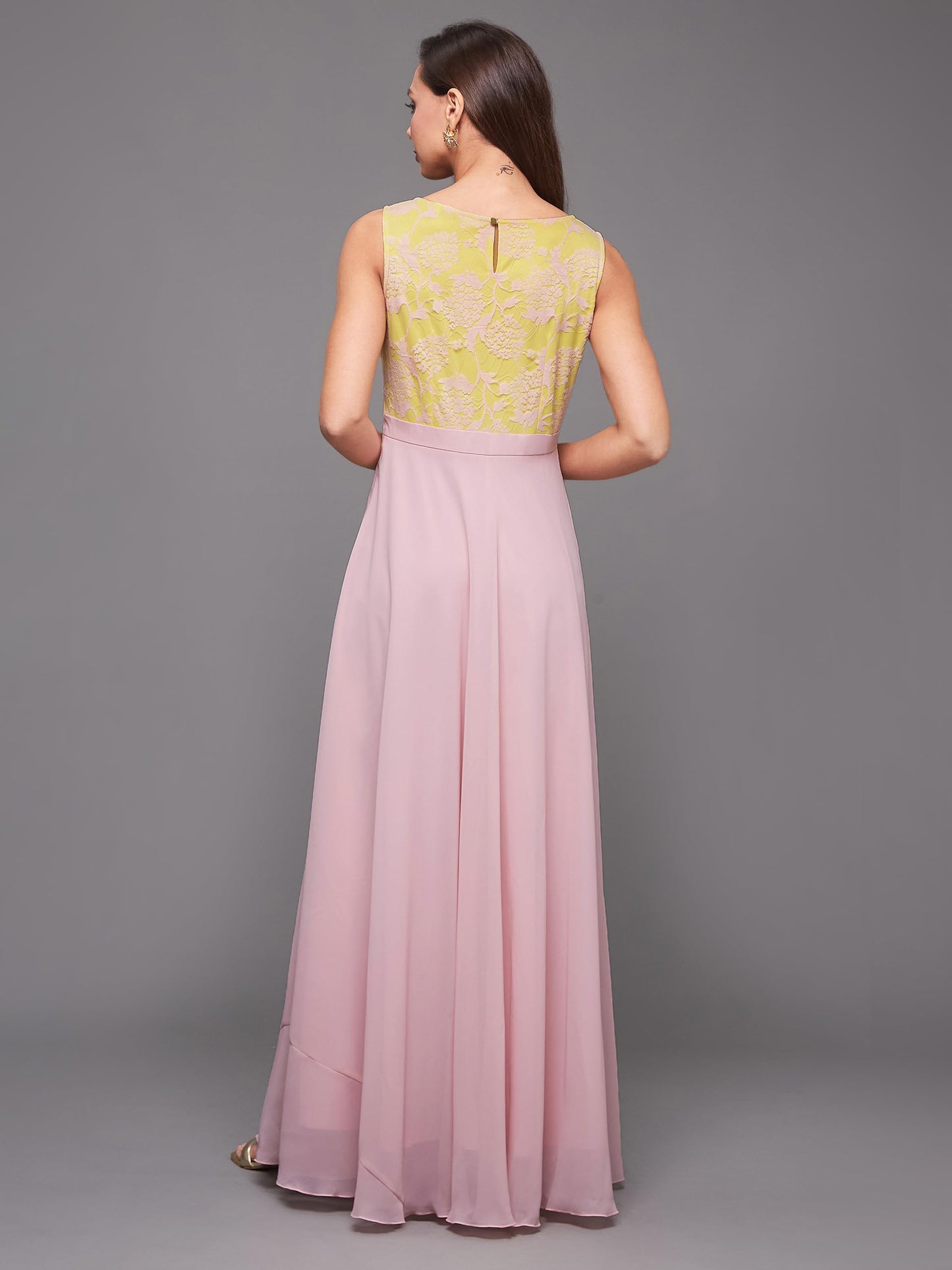 Outform Women's Brick Red & Dusty Green Boat Neck Sleeveless Lace Overlaid Regular Dress